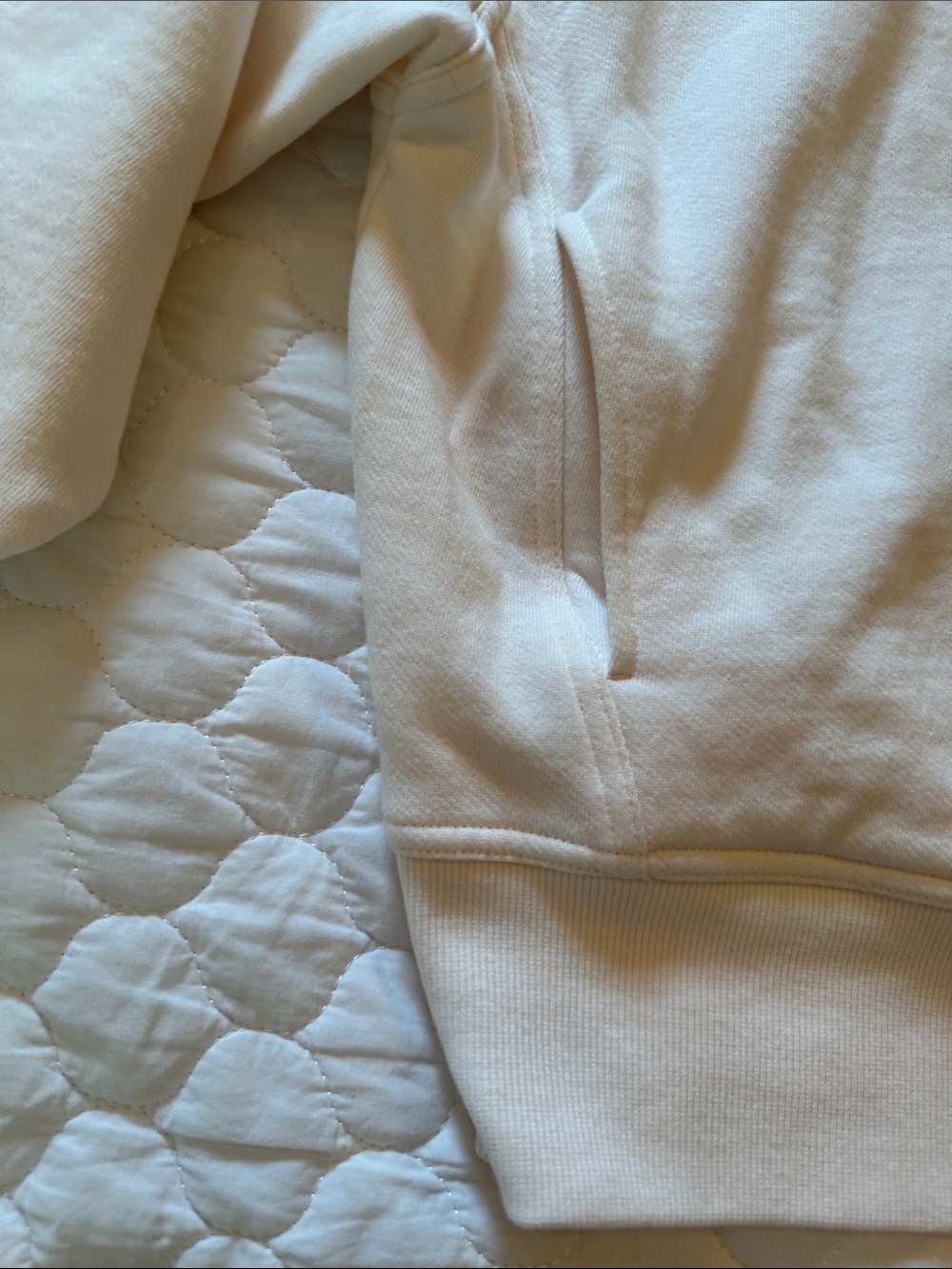 ALO Yoga Cream Hazy Mock-neck Pullover - Picture 4 of 5